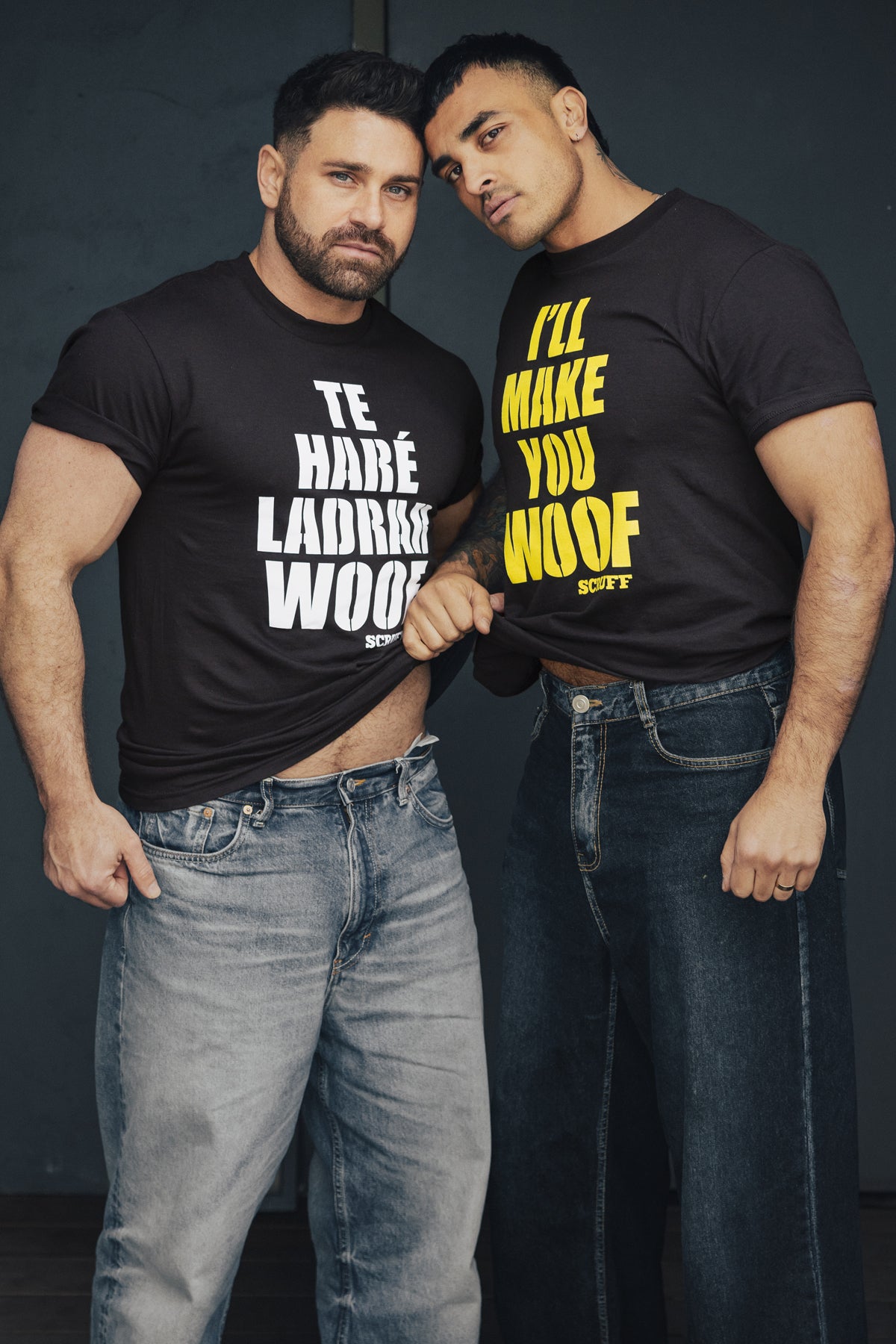 'Te Haré Ladrar Woof' T-shirt