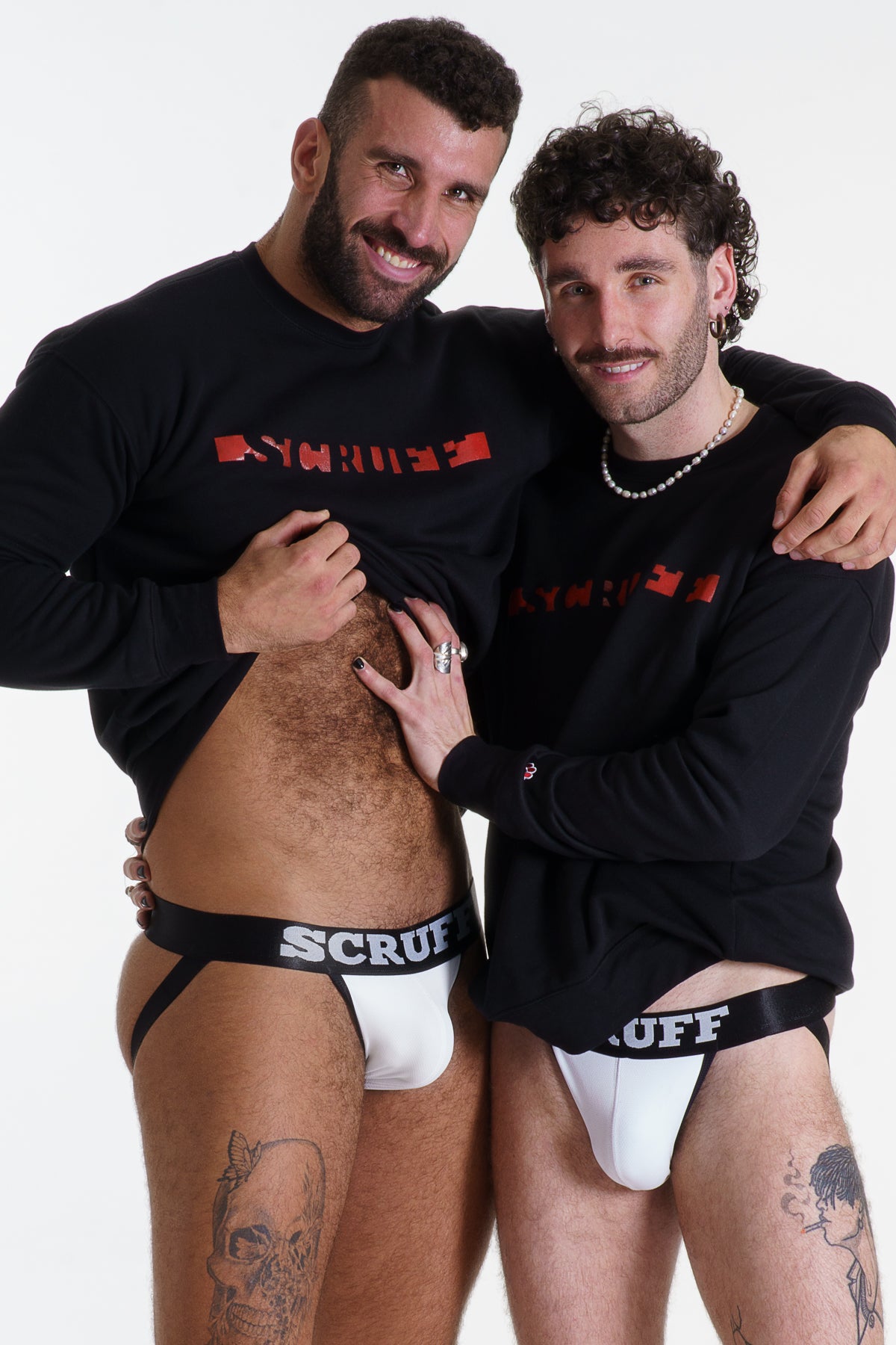 SCRUFF x Bomba! deportista blanco
