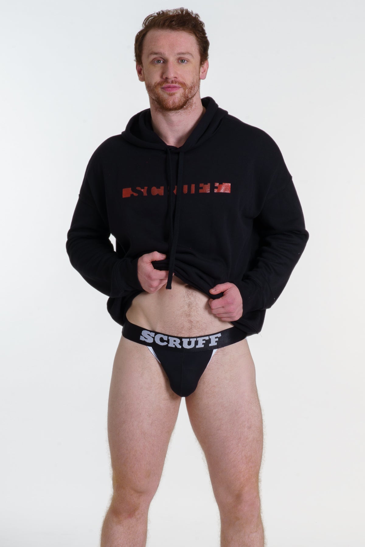 SCRUFF x Bomba! deportista negro
